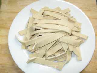 【夏日小凉菜】凉拌厚百叶的做法步骤：1