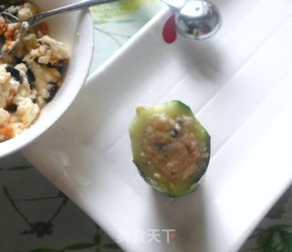 [夏日小凉菜]-黄瓜酿豆腐的做法步骤：6