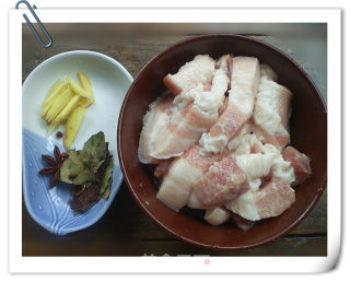 百叶结烧肉的做法步骤：1