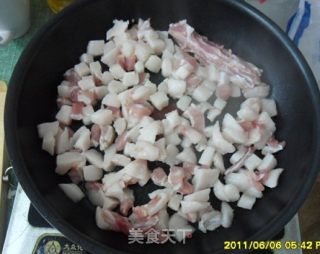 家常葱花油渣饼的做法步骤：4