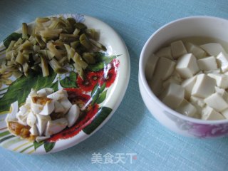 送给老公的——“鲜虾豆腐汤”的做法步骤：1