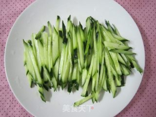 凉拌木耳竹笋的做法步骤：2