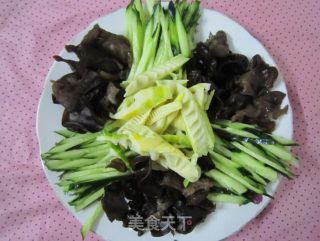 凉拌木耳竹笋的做法步骤：8