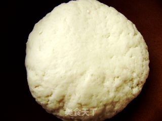 烫面豆沙饼的做法步骤：1