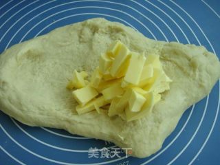 迷你肠仔包的做法步骤：1