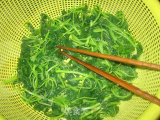 【夏日小凉菜】蒜泥苋菜的做法步骤：3