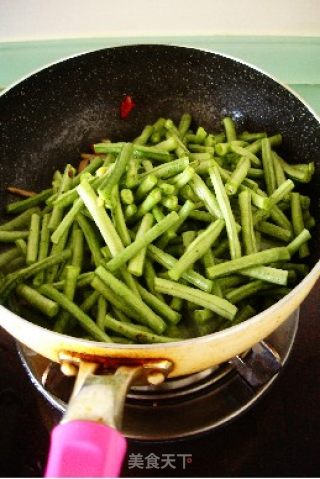 肉丝炒豇豆的做法步骤：7
