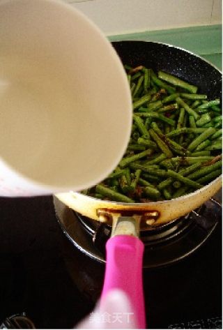 肉丝炒豇豆的做法步骤：9