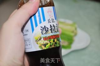 [夏日小凉菜]。。。。鸡丝芹菜沙拉的做法步骤：7