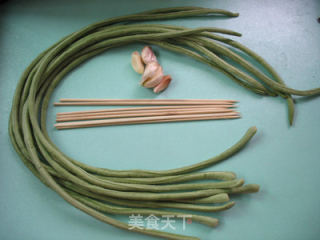 【夏日小凉菜】纯绿色棒棒糖【冰镇豇豆卷】的做法步骤：1