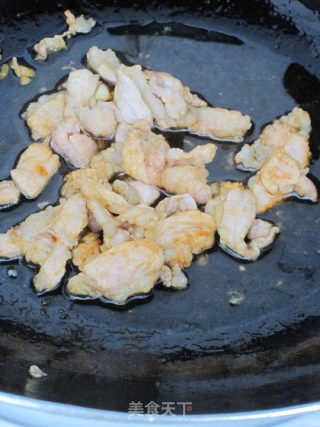 [我爱我的家]豆青焖肉的做法步骤：4