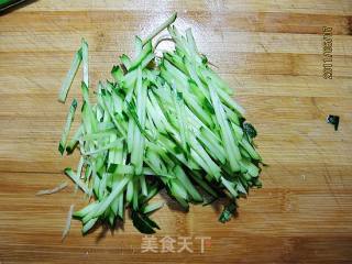 葱油腐竹的做法步骤：2