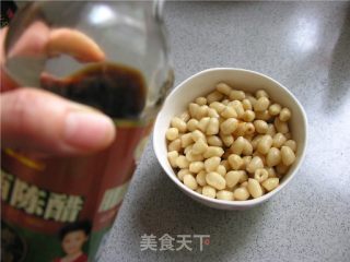 【夏日小凉菜】老醋拌花仁的做法步骤：3