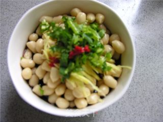 【夏日小凉菜】老醋拌花仁的做法步骤：5