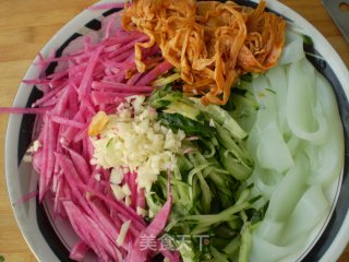 【夏日小凉菜】东北大拉皮的做法步骤：2