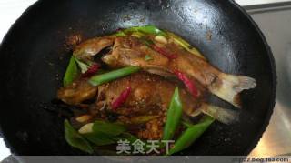 家熬鲑鱼的做法步骤：4