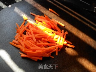 蒜薹炒香干的做法步骤：1