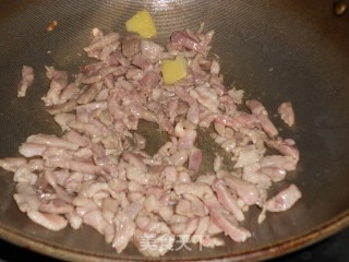 蒜薹炒香干的做法步骤：6