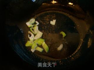 香菇油菜的做法步骤：3