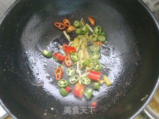 酸辣鸡杂的做法步骤：4