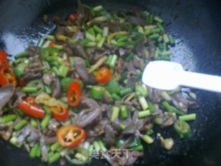 酸辣鸡杂的做法步骤：7