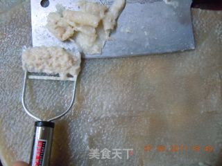 【夏日小凉菜】晶莹剔透猪皮冻的做法步骤：3