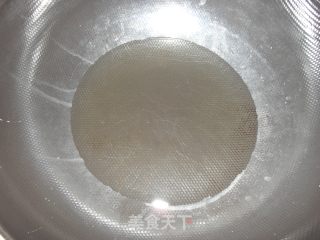 椒盐花生的做法步骤：2