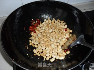椒盐花生的做法步骤：7