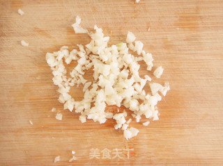 【夏日小凉菜】---苦瓜腰果碎的做法步骤：9