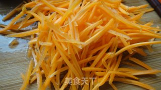 [夏日小凉菜]----拌芝麻海带胡萝卜丝的做法步骤：3