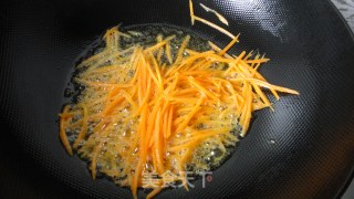 [夏日小凉菜]----拌芝麻海带胡萝卜丝的做法步骤：4