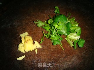 皮蛋鱼片汤的做法步骤：5