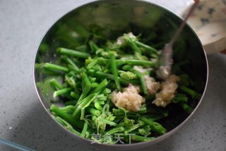 丝丝凉意—涼拌龙须菜的做法步骤：3