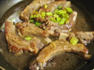 香酥芝麻排骨的做法步骤：7