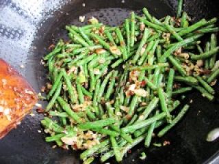 【川菜】---干煸豆角的做法步骤：6