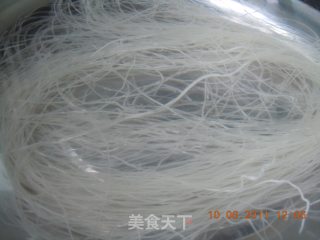 【川菜】烂肉粉丝{酱香}的做法步骤：1