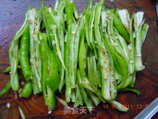 【川菜】青椒土豆丝的做法步骤：2