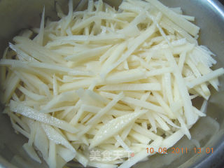 【川菜】青椒土豆丝的做法步骤：3