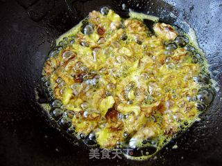 桃仁炒韭菜的做法步骤：3