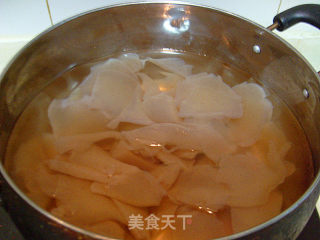 【川菜】——酸辣泡椒水晶魔芋的做法步骤：3