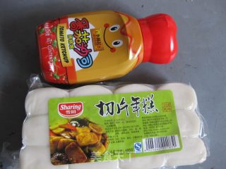 番茄炒年糕的做法步骤：1