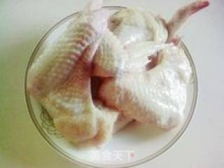 小家大爱——红烧鸡翅的做法步骤：1