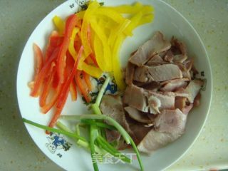 芦笋培根小炒的做法步骤：1