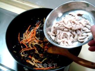 鱼香肉丝的做法步骤：12