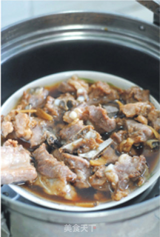 【麻辣排骨】四道工序打造夏天开胃肉菜的做法步骤：4