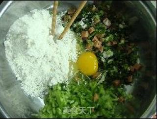 苦瓜杂锦饼的做法步骤：1