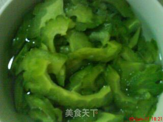 翠玉虾仁的做法步骤：3