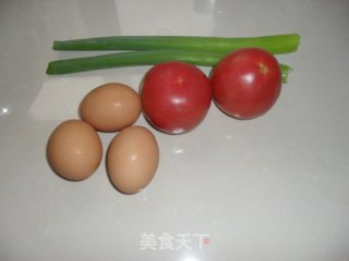西红柿炒蛋的做法步骤：1