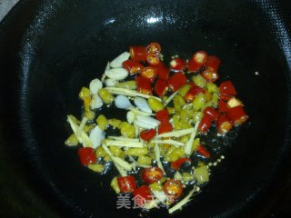 【川菜】最常见家常菜——泡椒牛肉的做法步骤：3