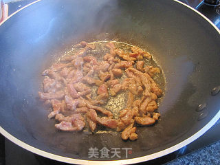 肉丝炒双蔬的做法步骤：2